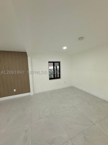 3151 NW 2nd St, Miami, FL 33125