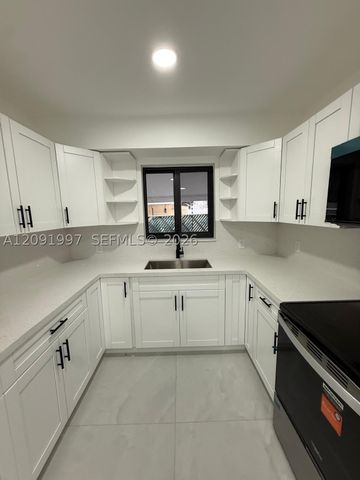 3151 NW 2nd St, Miami, FL 33125