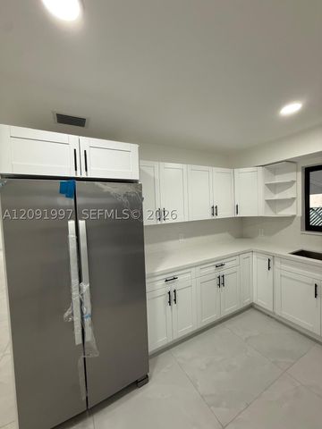 3151 NW 2nd St, Miami, FL 33125