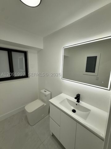 3151 NW 2nd St, Miami, FL 33125