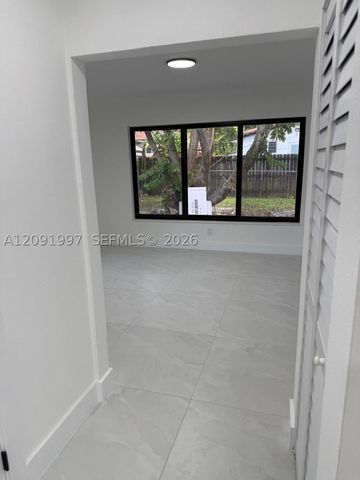 3151 NW 2nd St, Miami, FL 33125