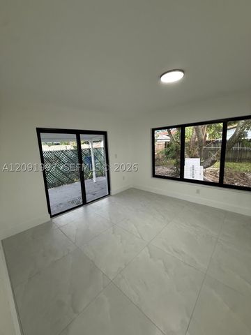 3151 NW 2nd St, Miami, FL 33125
