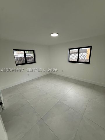 3151 NW 2nd St, Miami, FL 33125