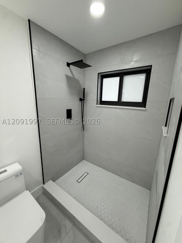 3151 NW 2nd St, Miami, FL 33125