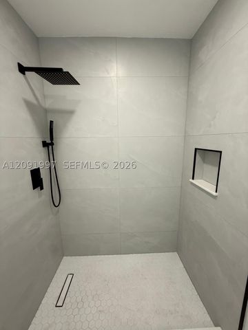 3151 NW 2nd St, Miami, FL 33125