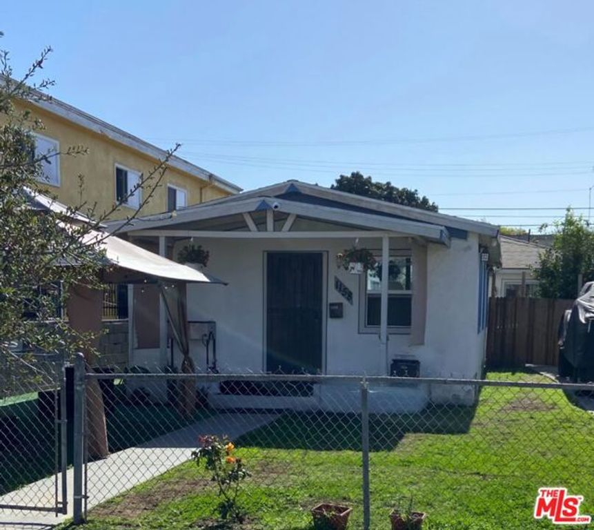 1158 E 77th Street, Los Angeles, CA 90001