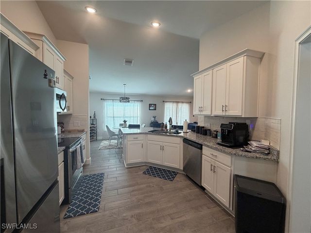 4236 NE 20th PL, Cape Coral, FL 33909