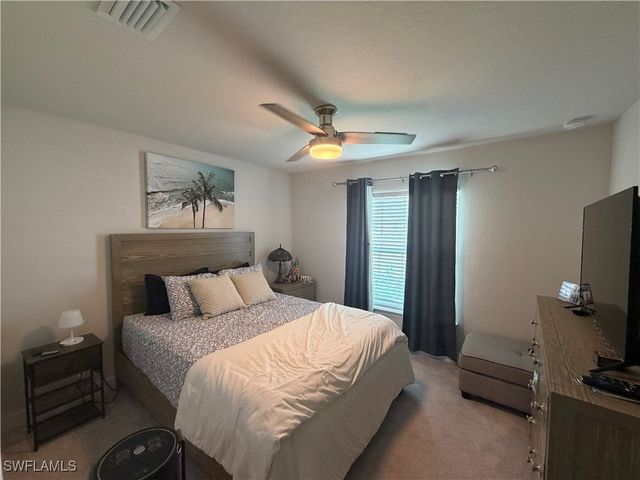 4236 NE 20th PL, Cape Coral, FL 33909