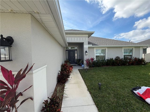4236 NE 20th PL, Cape Coral, FL 33909