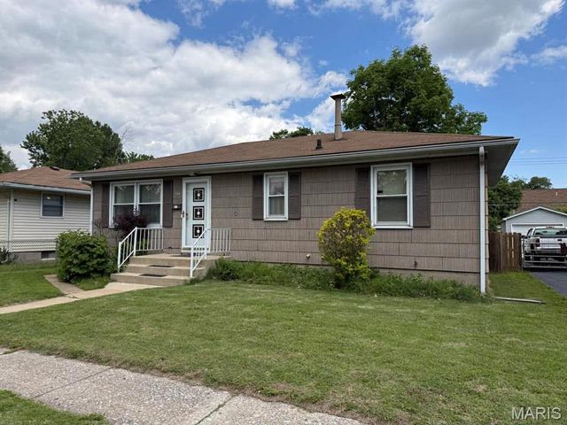 743 State Street, Wood River, IL 62095