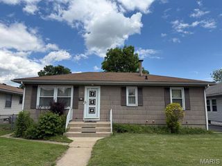 743 State Street, Wood River, IL 62095