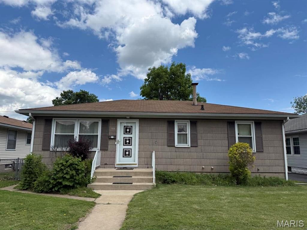 743 State Street, Wood River, IL 62095