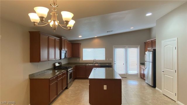 7821 Barntucket Avenue, Las Vegas, NV 89147