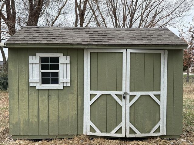 1116 Wiltshire Boulevard, Raymore, MO 64083