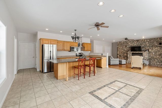 95 Wright Road, Hollis, NH 03049