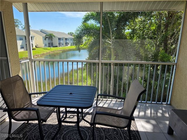 4940 Cougar CT S 5, Naples, FL 34109