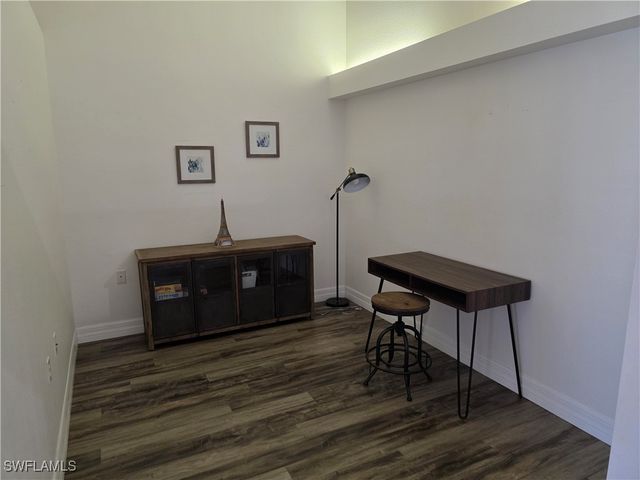 4940 Cougar CT S 5, Naples, FL 34109