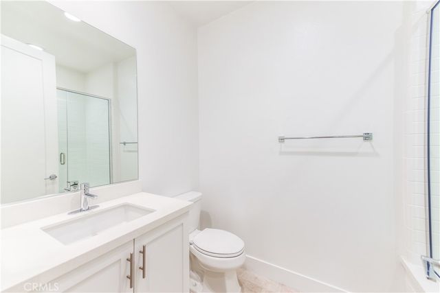 325 Novel, Irvine, CA 92618