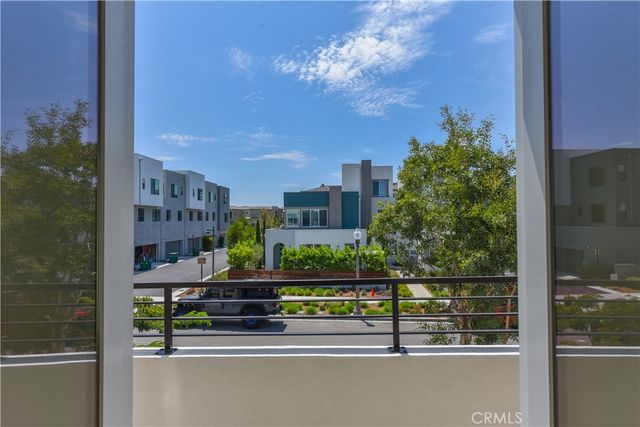 325 Novel, Irvine, CA 92618