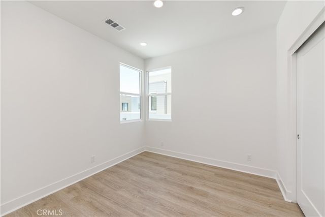 325 Novel, Irvine, CA 92618