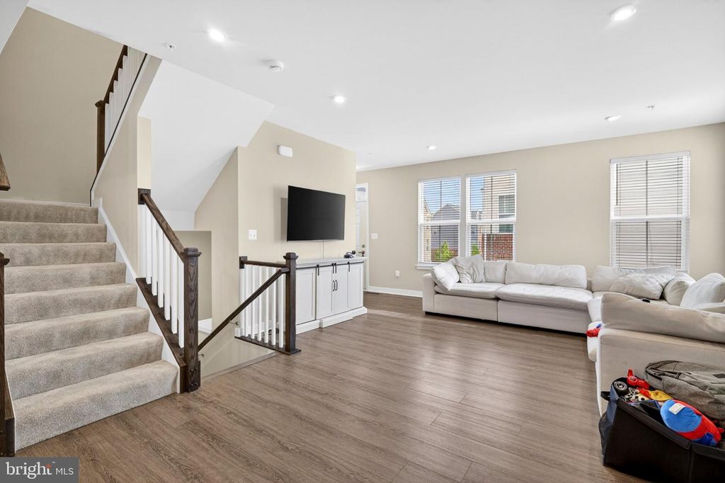 Image 4 of property listing at 11321 MERIDIAN HILL WAY, Upper Marlboro, MD 20772