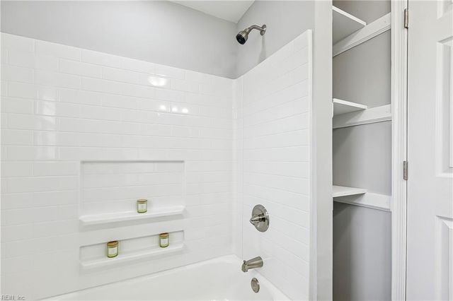 208 Woodland RD, Hampton, VA 23669