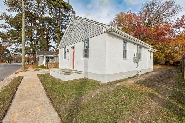 208 Woodland RD, Hampton, VA 23669