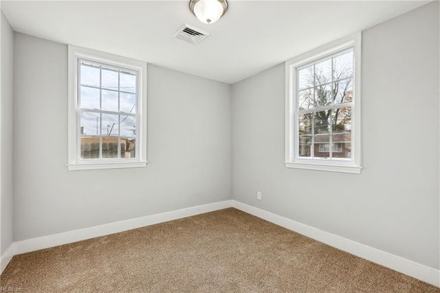 208 Woodland RD, Hampton, VA 23669