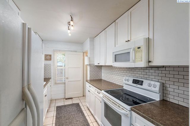 1709 Hunt Ave, Richland, WA 99354