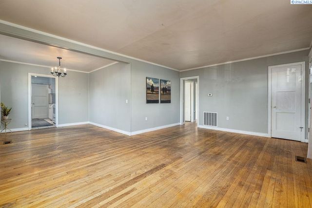 1709 Hunt Ave, Richland, WA 99354