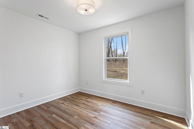 424 Fowler Road, Campobello, SC 29322