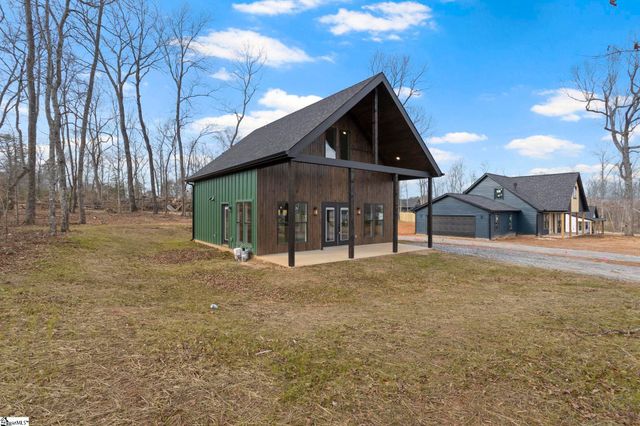 424 Fowler Road, Campobello, SC 29322