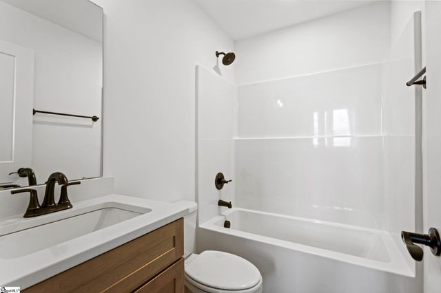 424 Fowler Road, Campobello, SC 29322