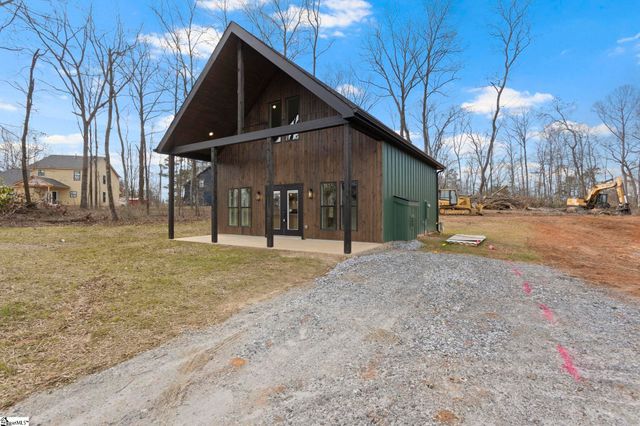 424 Fowler Road, Campobello, SC 29322