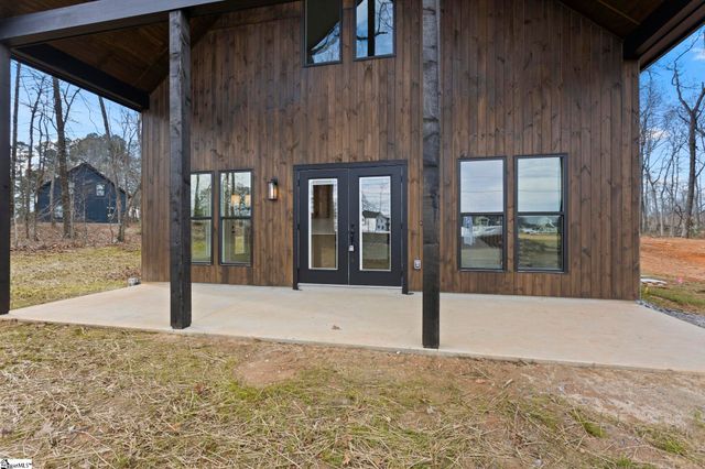 424 Fowler Road, Campobello, SC 29322