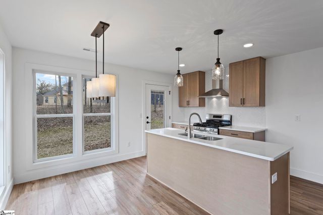 424 Fowler Road, Campobello, SC 29322