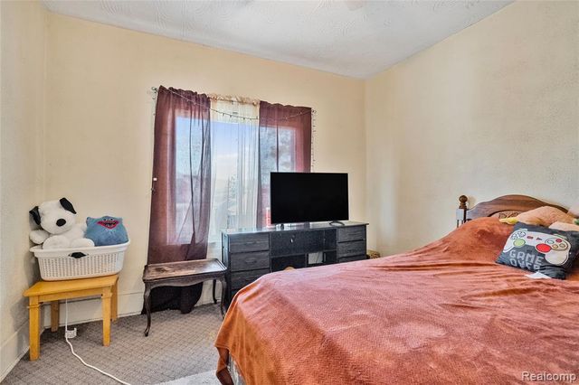 2422 Commor Street, Hamtramck, MI 48212
