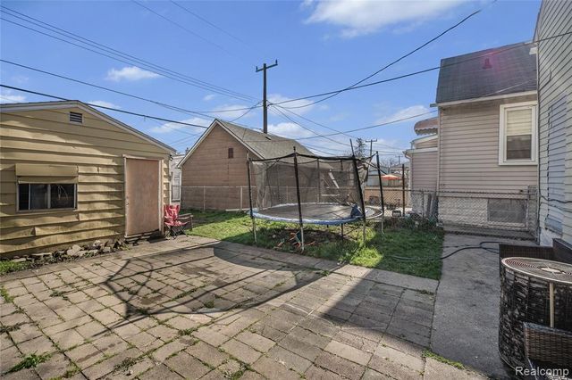 2422 Commor Street, Hamtramck, MI 48212