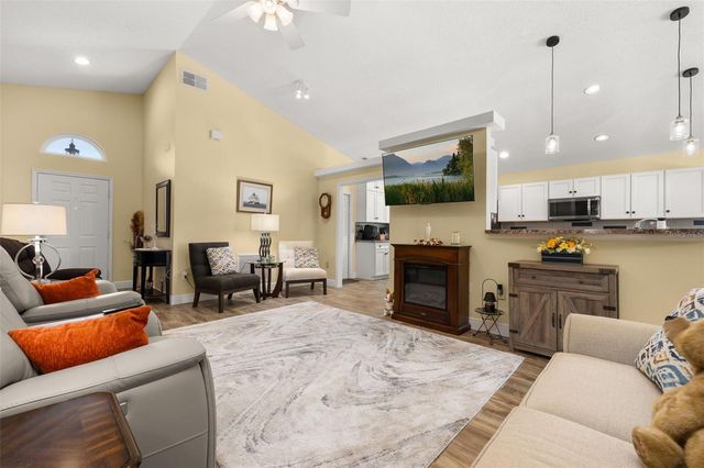 207 ELBERTON DRIVE, Davenport, FL 33897