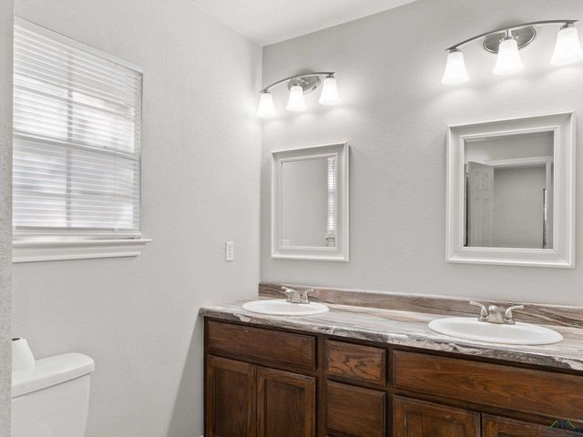 209 Polk St., Gilmer, TX 75644