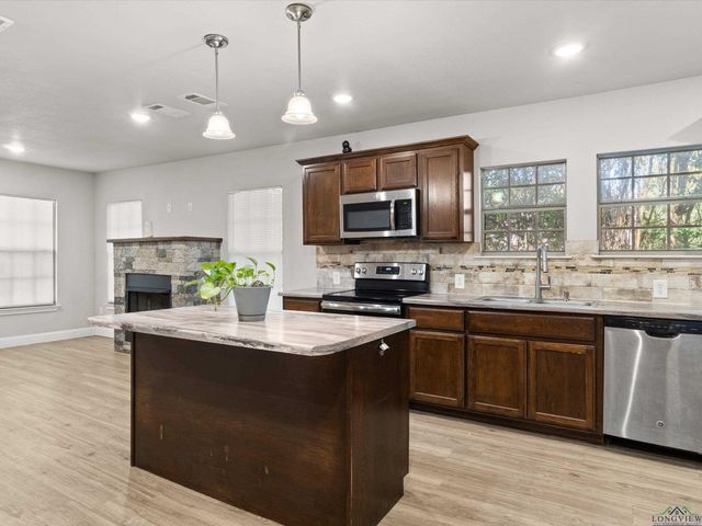 209 Polk St., Gilmer, TX 75644