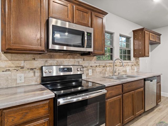 209 Polk St., Gilmer, TX 75644