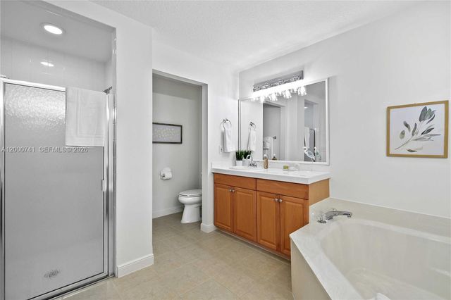 104 Old Jupiter Beach Road, Jupiter, FL 33477