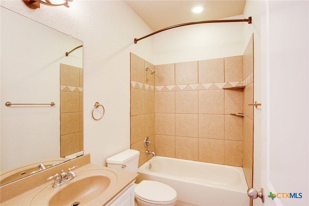 Image 15 of property listing at 2272 Brittany Grace, New Braunfels, TX 78130