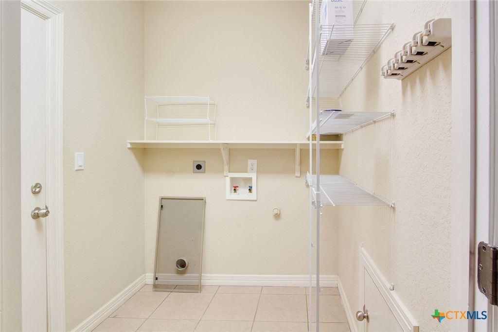 Image 5 of property listing at 2272 Brittany Grace, New Braunfels, TX 78130