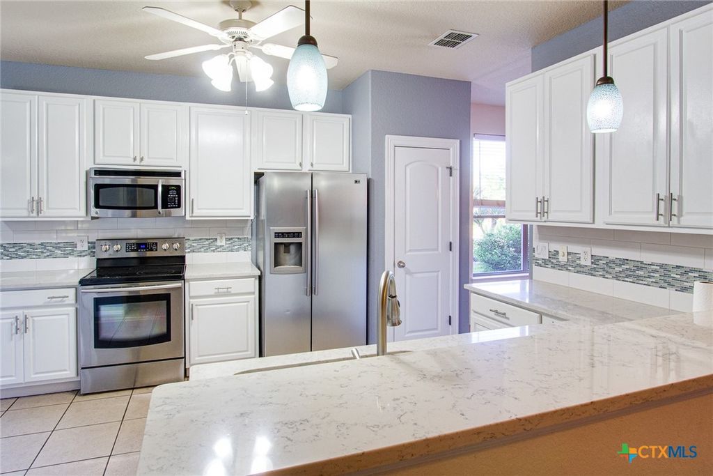 Image 8 of property listing at 2272 Brittany Grace, New Braunfels, TX 78130