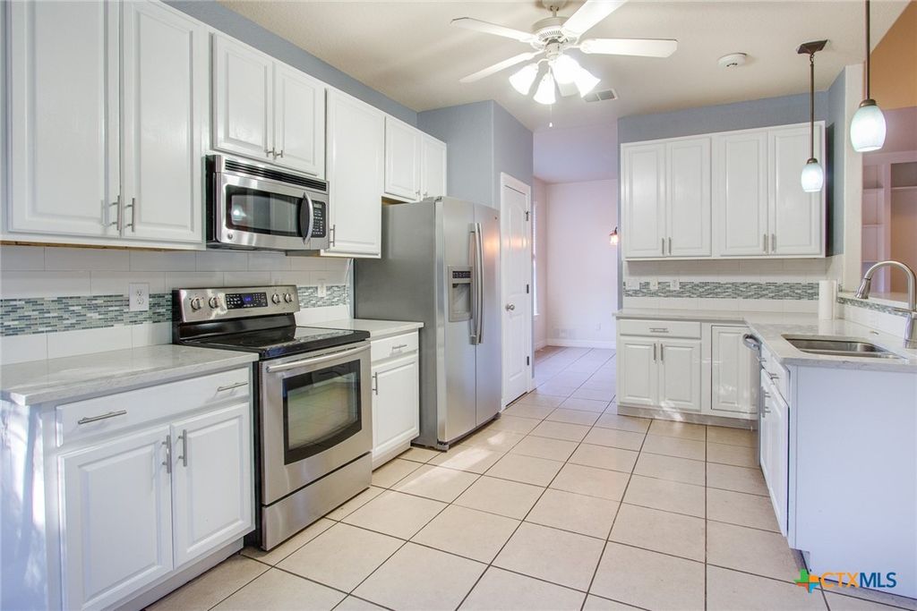 Image 9 of property listing at 2272 Brittany Grace, New Braunfels, TX 78130