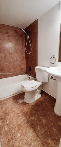 1251 NE 108th Street 423, Miami, FL 33161