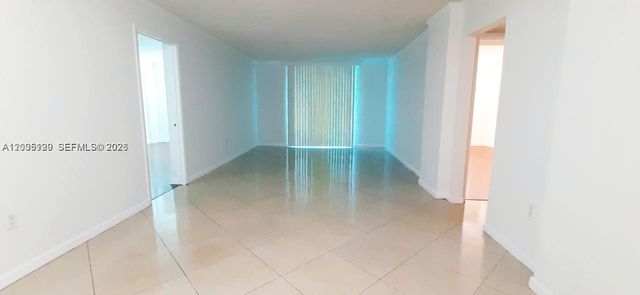 1251 NE 108th Street 423, Miami, FL 33161