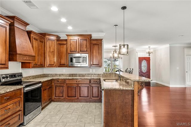 320 Turtle Bay, Northport, AL 35473